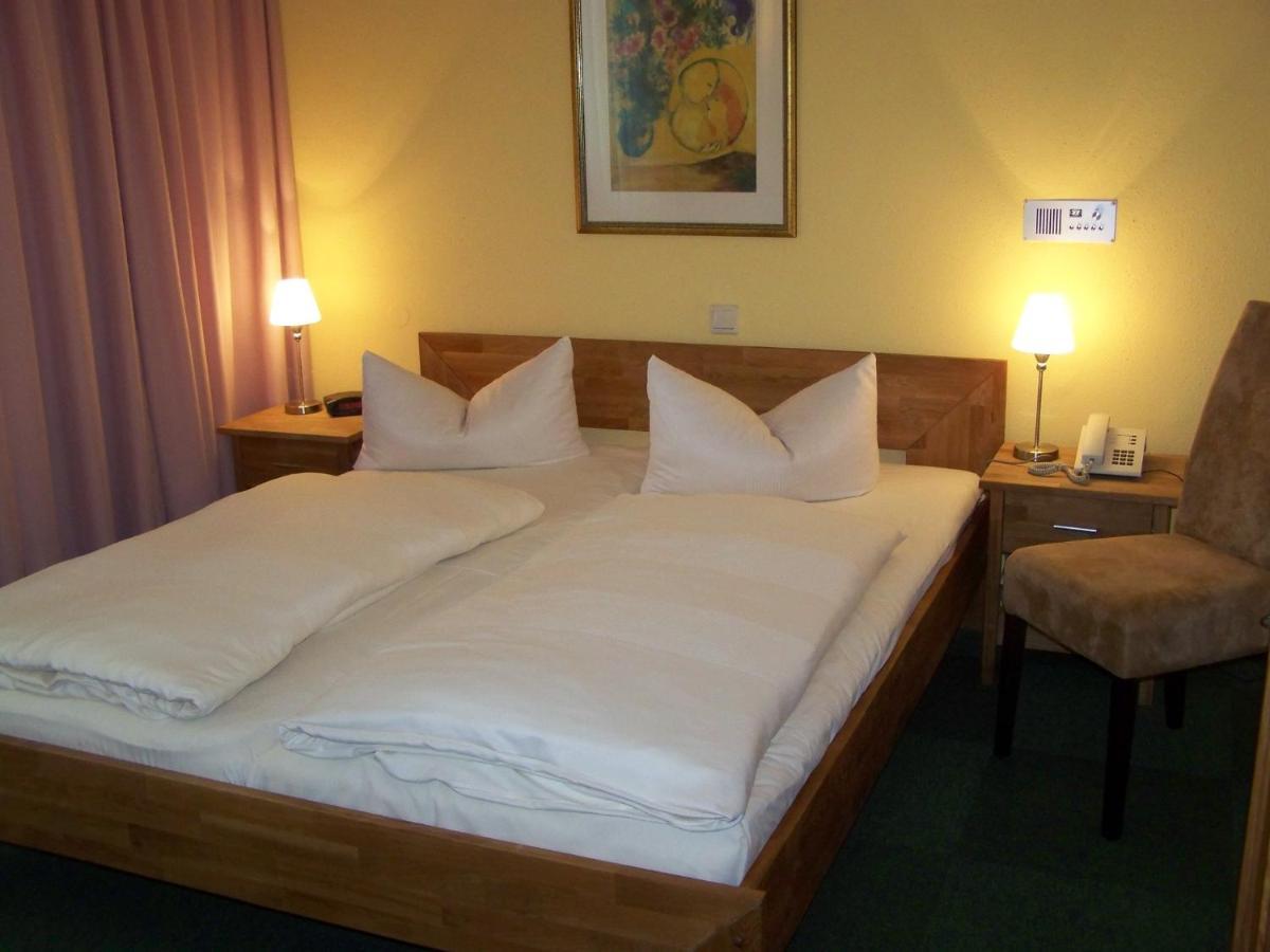 Hotel Am Stiftsberg Aschaffenburg Bagian luar foto